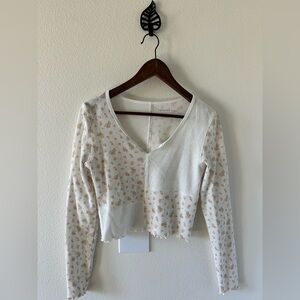 Long sleeve crop top